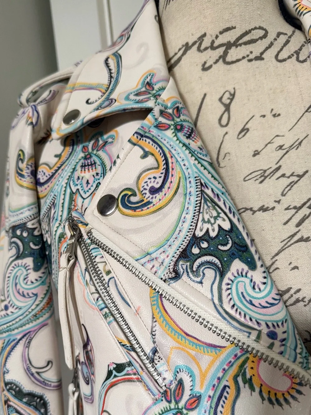 EUC Robert Graham Monroe Paisley Print Motorcycle Jacket. Women's Size: XS.